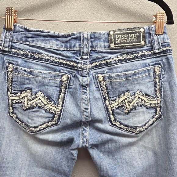 Miss Me Jeans Womens 28 Light Wash Bootcut Embroidered Back Distressed JE1205BL - Picture 5 of 16
